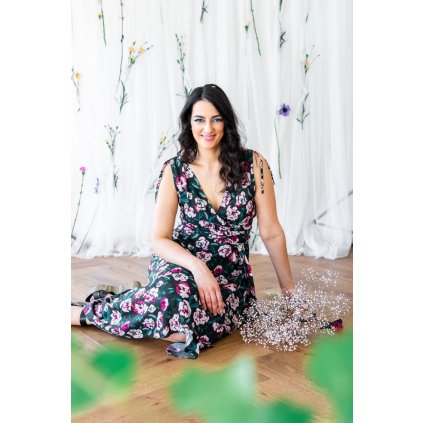 saty na dojcenie dark roses